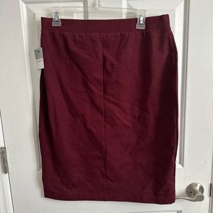 Burgundy pencil skirt-L